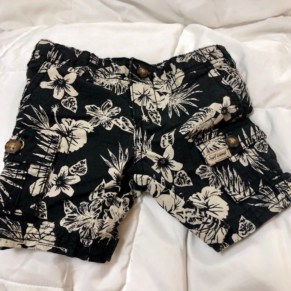 hawaiian print shorts
